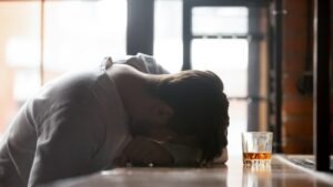 What are the adverse effects of heavy alcohol consumption?