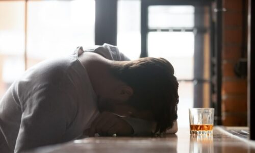 What are the adverse effects of heavy alcohol consumption?