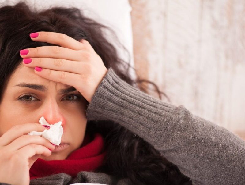 What is the best way to treat a common cold?