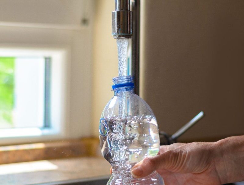 Which is better for you: Bottled or Tap water?