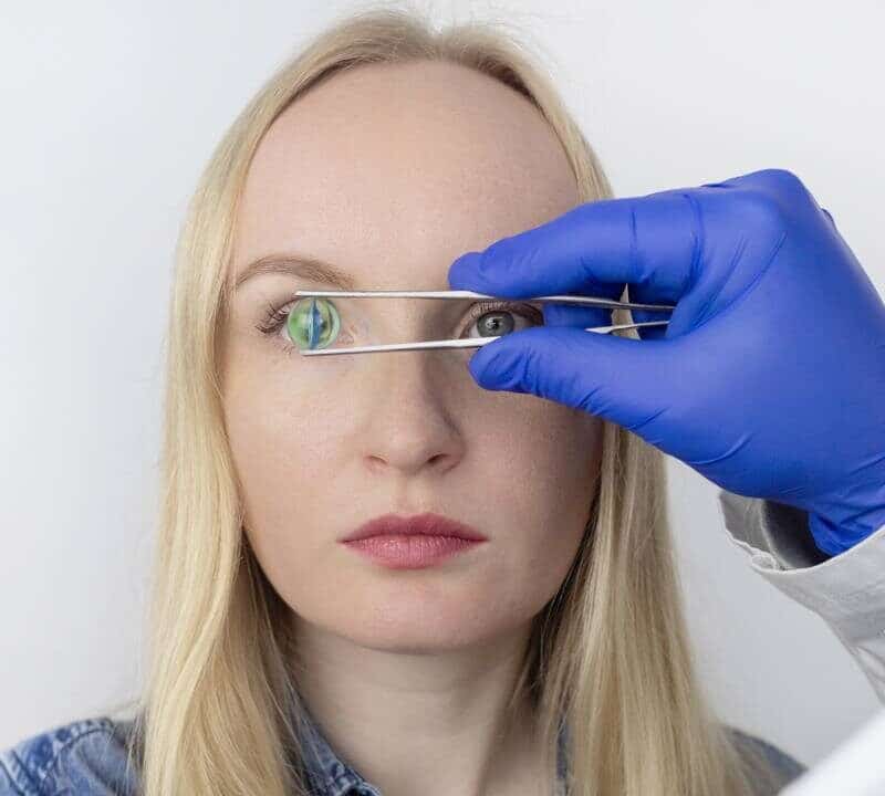 Treating Cataracts with Lens Replacement