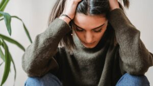 5 Common Signs of Depression in Teens & Young Adults